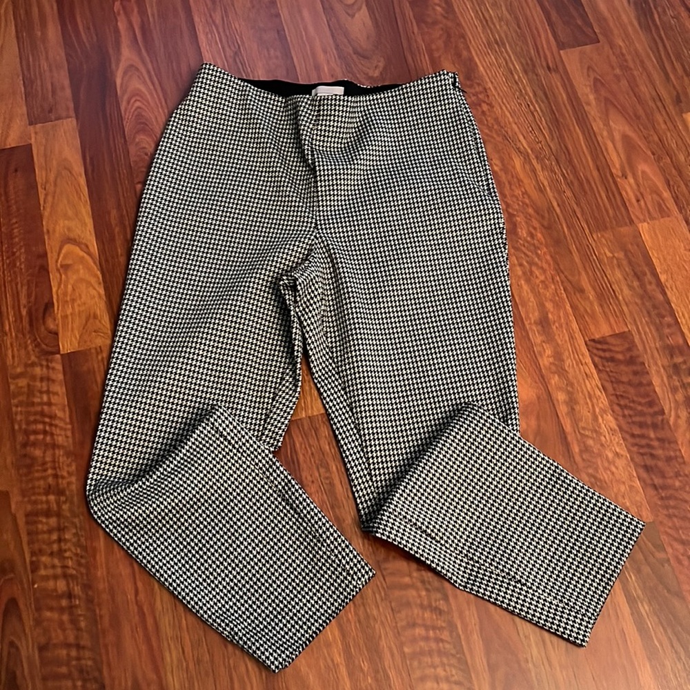 High waisted, side-zipper slacks